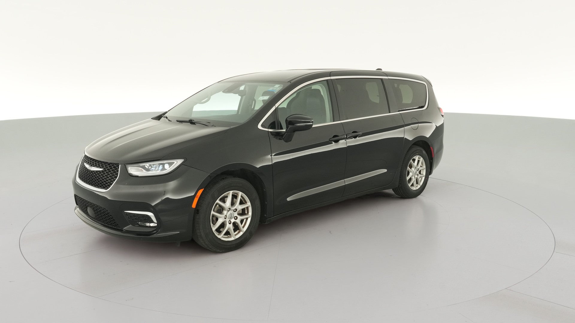 2024 Chrysler Pacifica vehicle photo