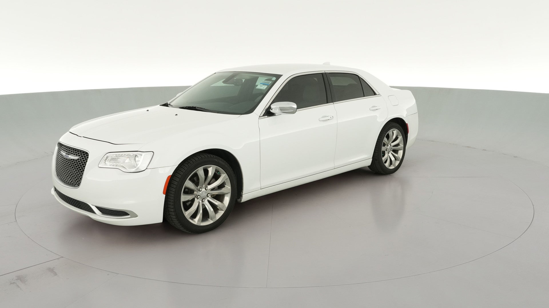 2019 Chrysler 300 vehicle photo