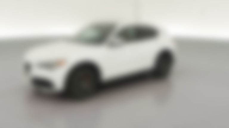 2019 Alfa Romeo Stelvio vehicle photo