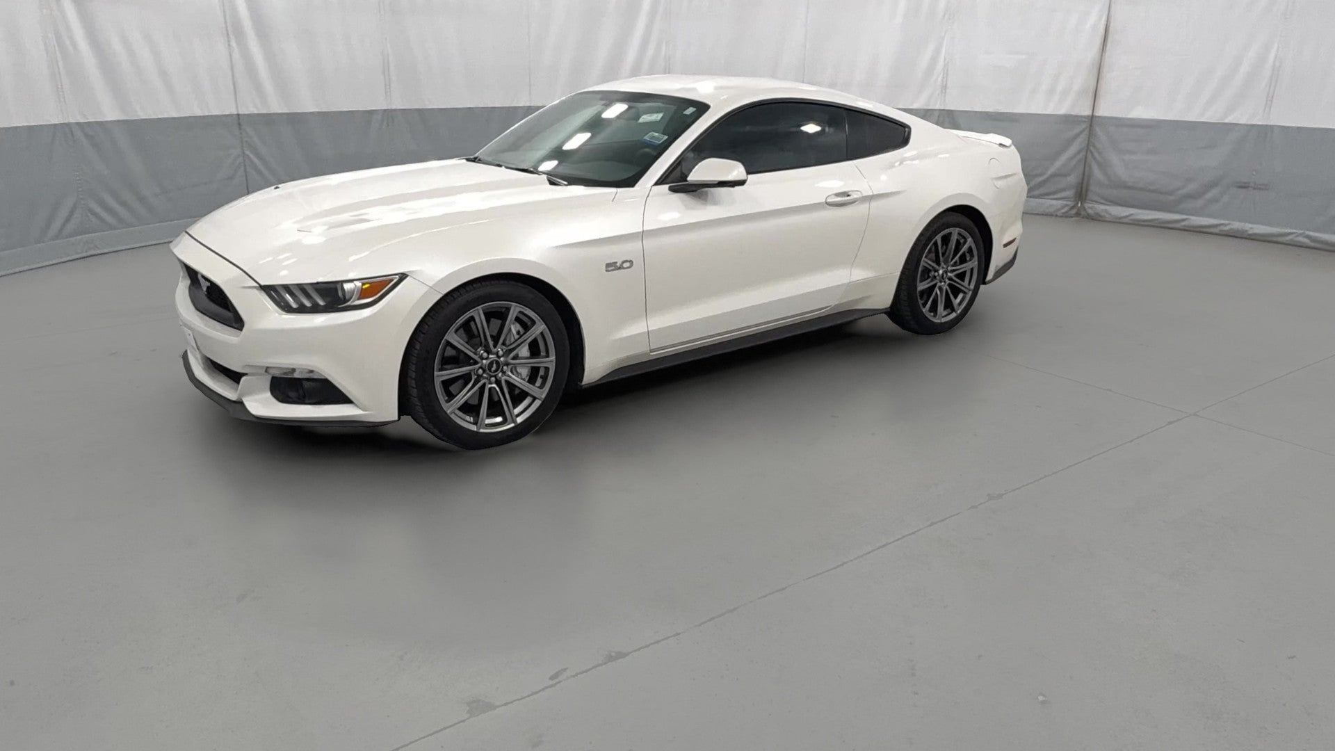 2017 Ford Mustang vehicle photo