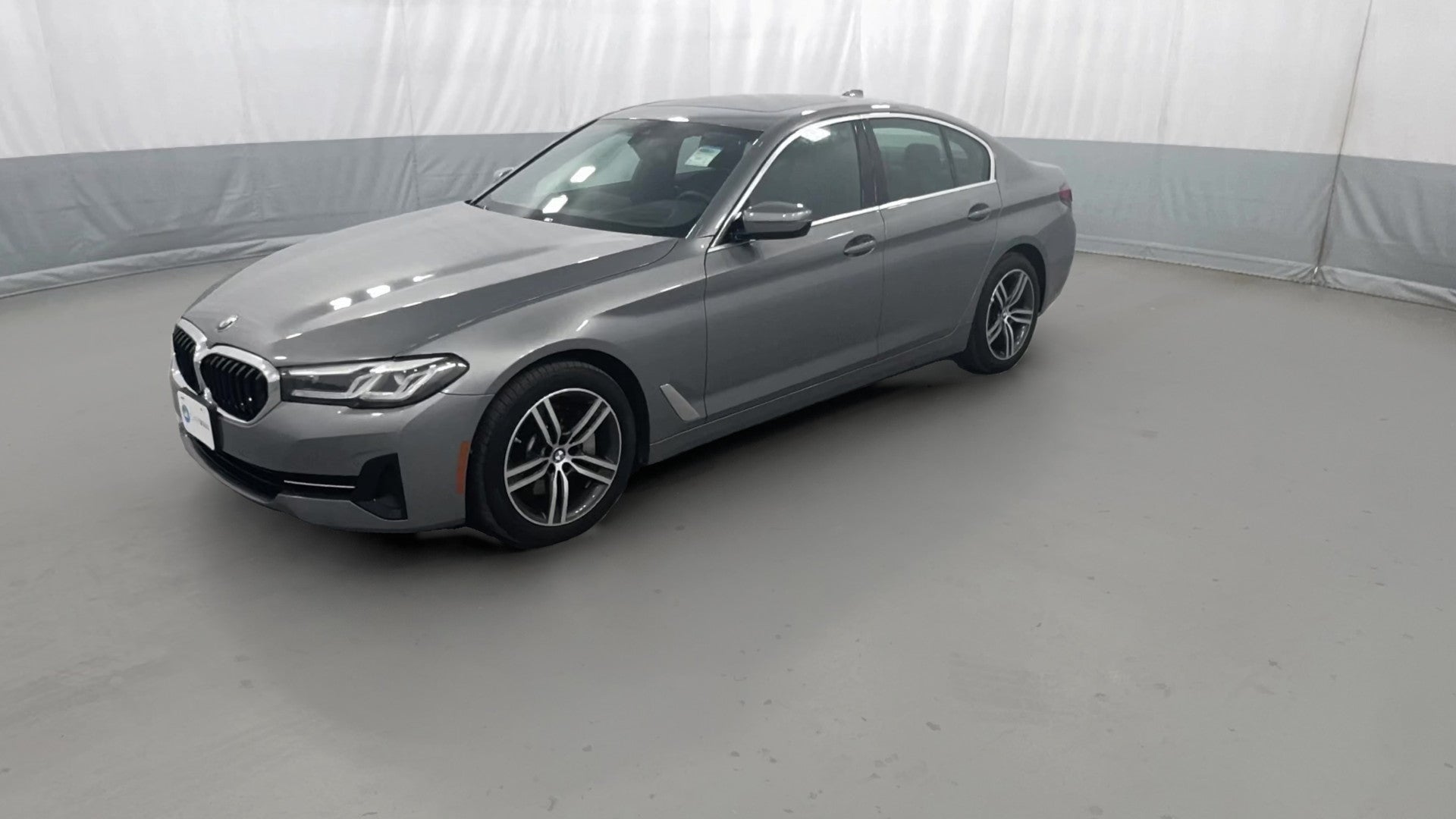 2023 BMW 5 Series vehicle photo