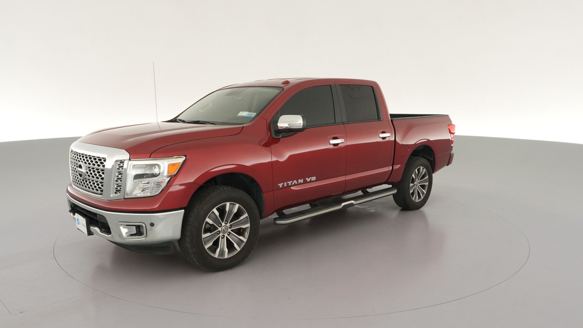 2019 Nissan Titan Crew Cab vehicle photo
