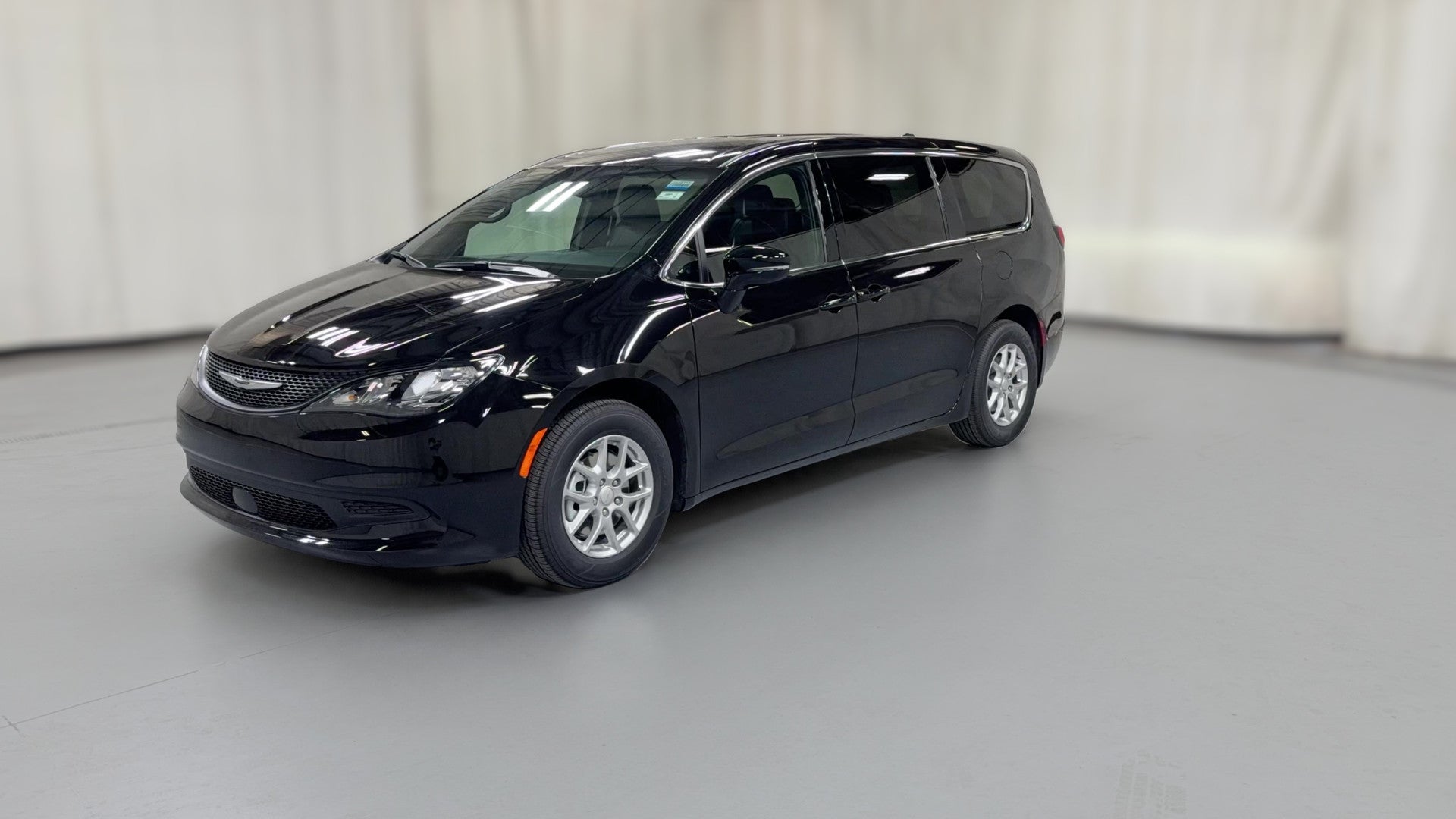 2027 Chrysler Pacifica vehicle photo