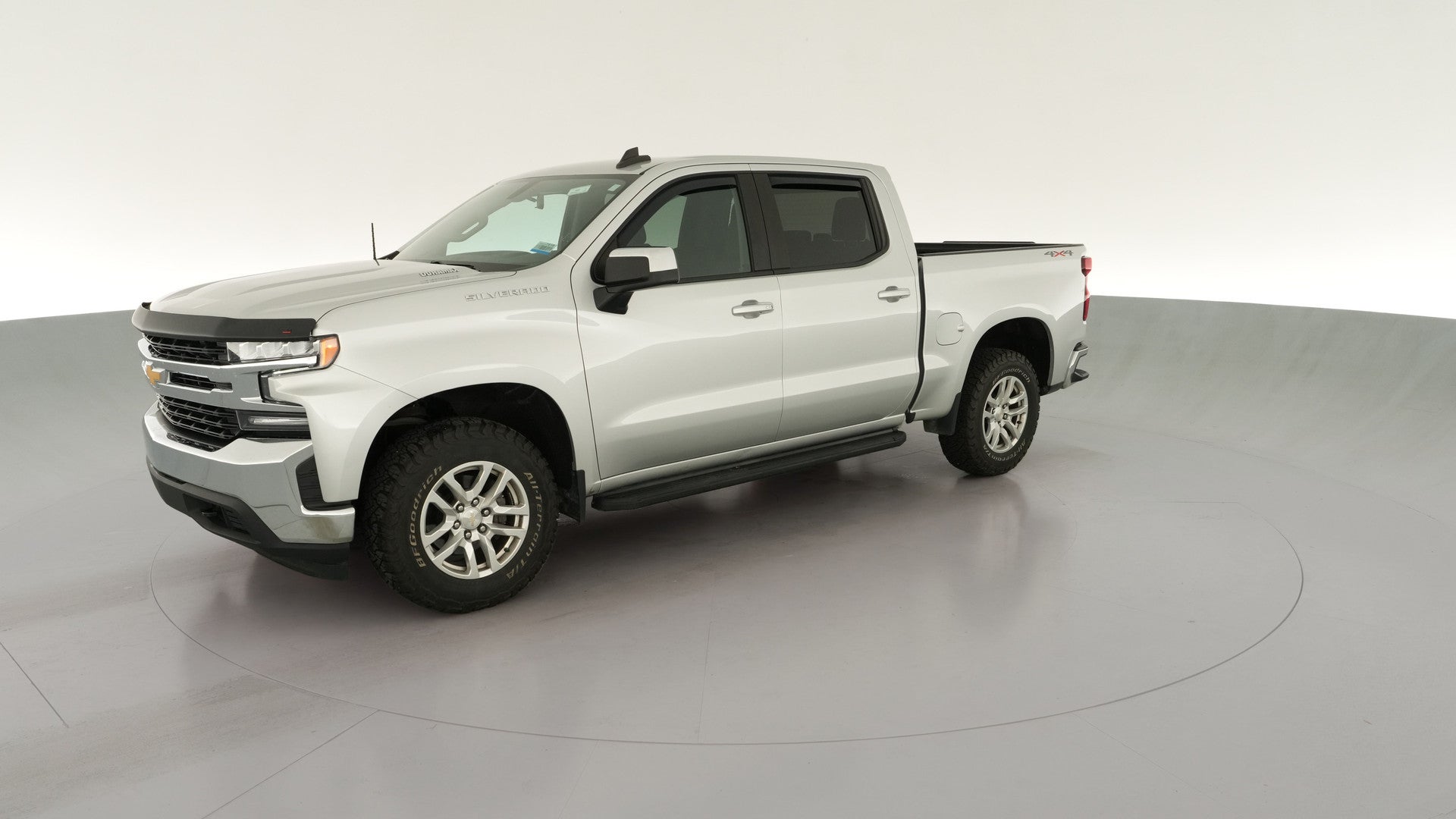 2020 Chevrolet Silverado 1500 Crew Cab vehicle photo