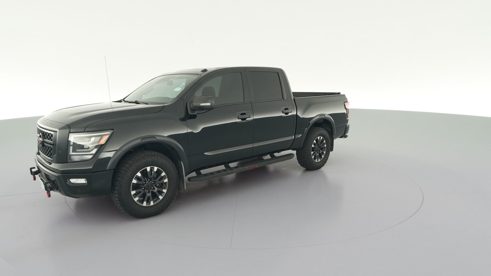 2021 Nissan Titan Crew Cab vehicle photo