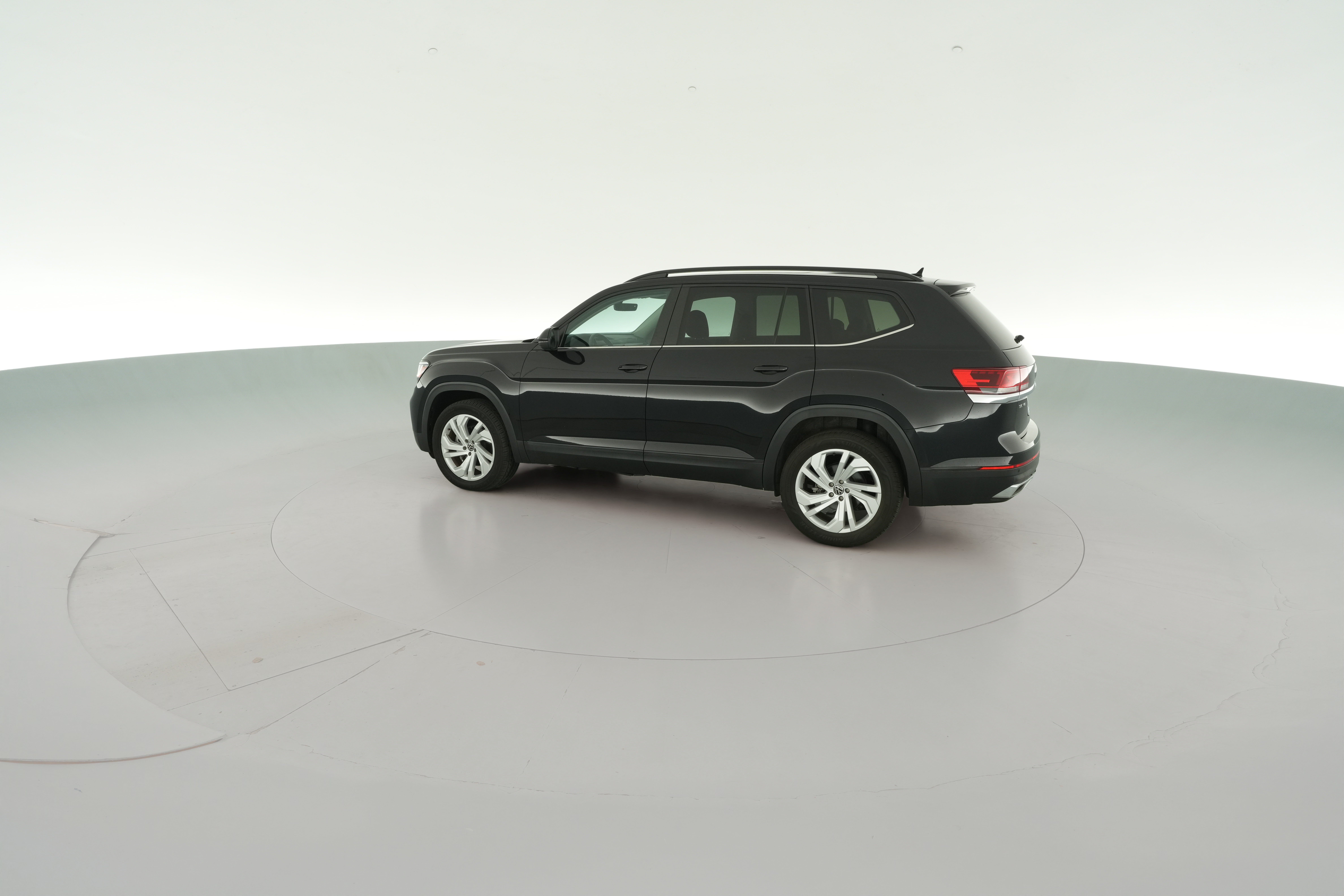 2023 Volkswagen Atlas SE w/Tech - Photo 33
