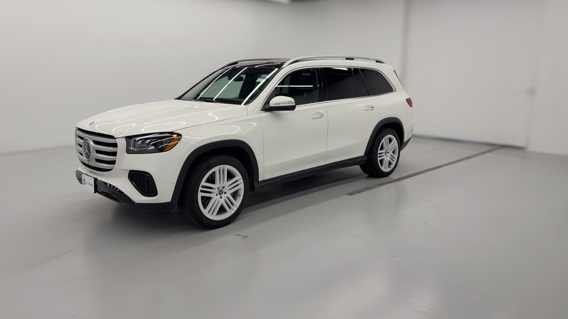 2024 Mercedes-Benz GLS vehicle photo