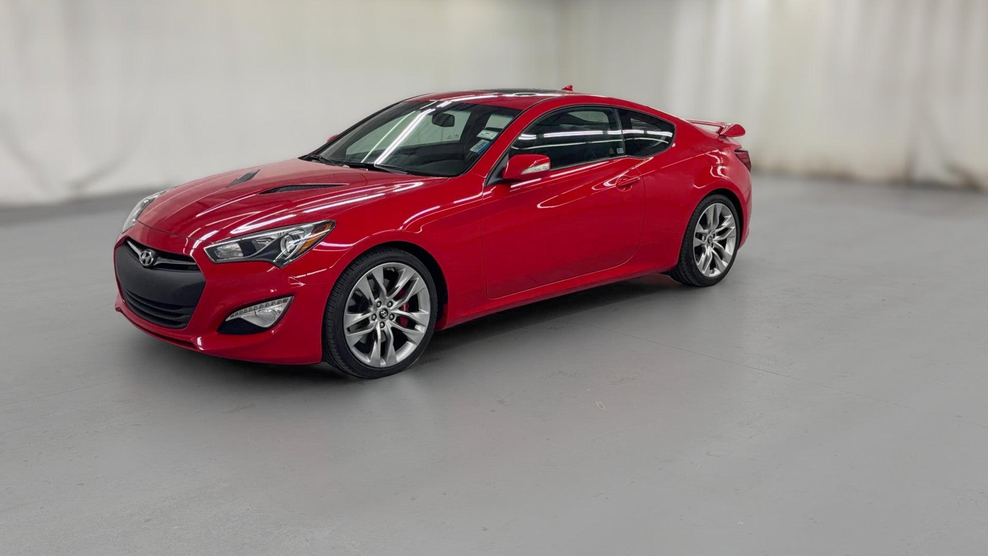 2013 Hyundai Genesis Coupe vehicle photo