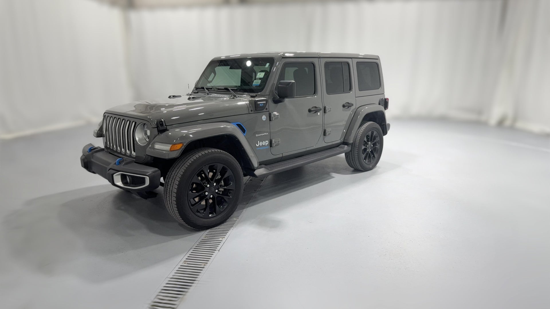 2021 Jeep Wrangler Unlimited 4xe vehicle photo