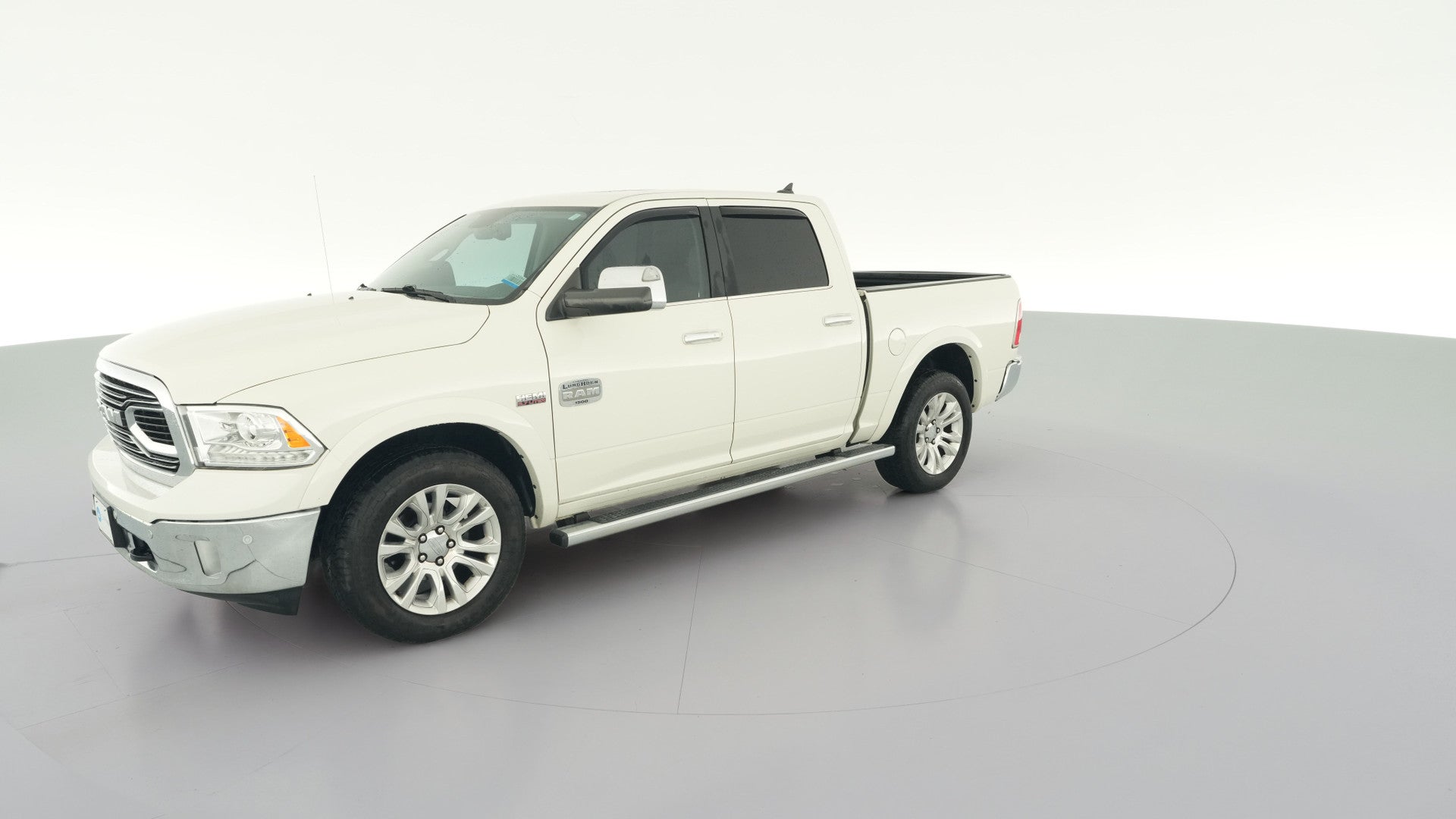 2018 Ram 1500 Crew Cab vehicle photo