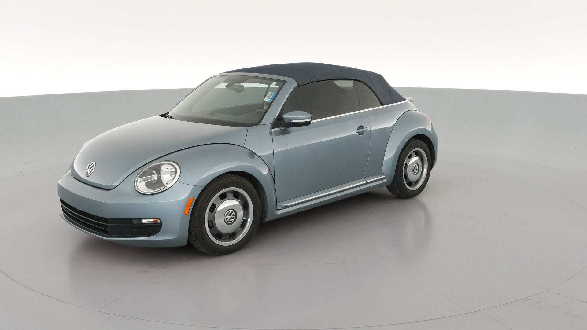 2016 Volkswagen Beetle vehicle photo