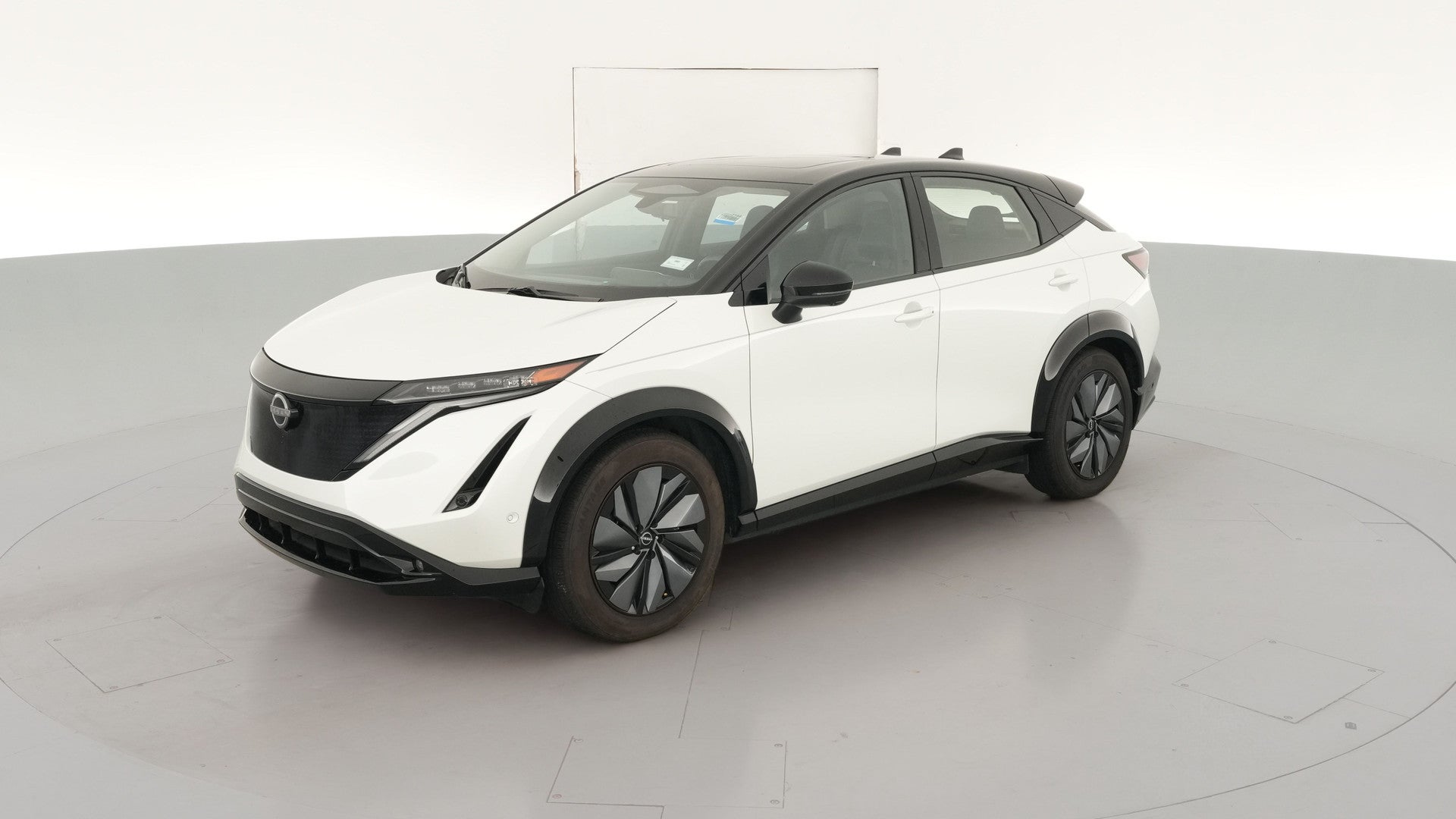2023 Nissan ARIYA vehicle photo