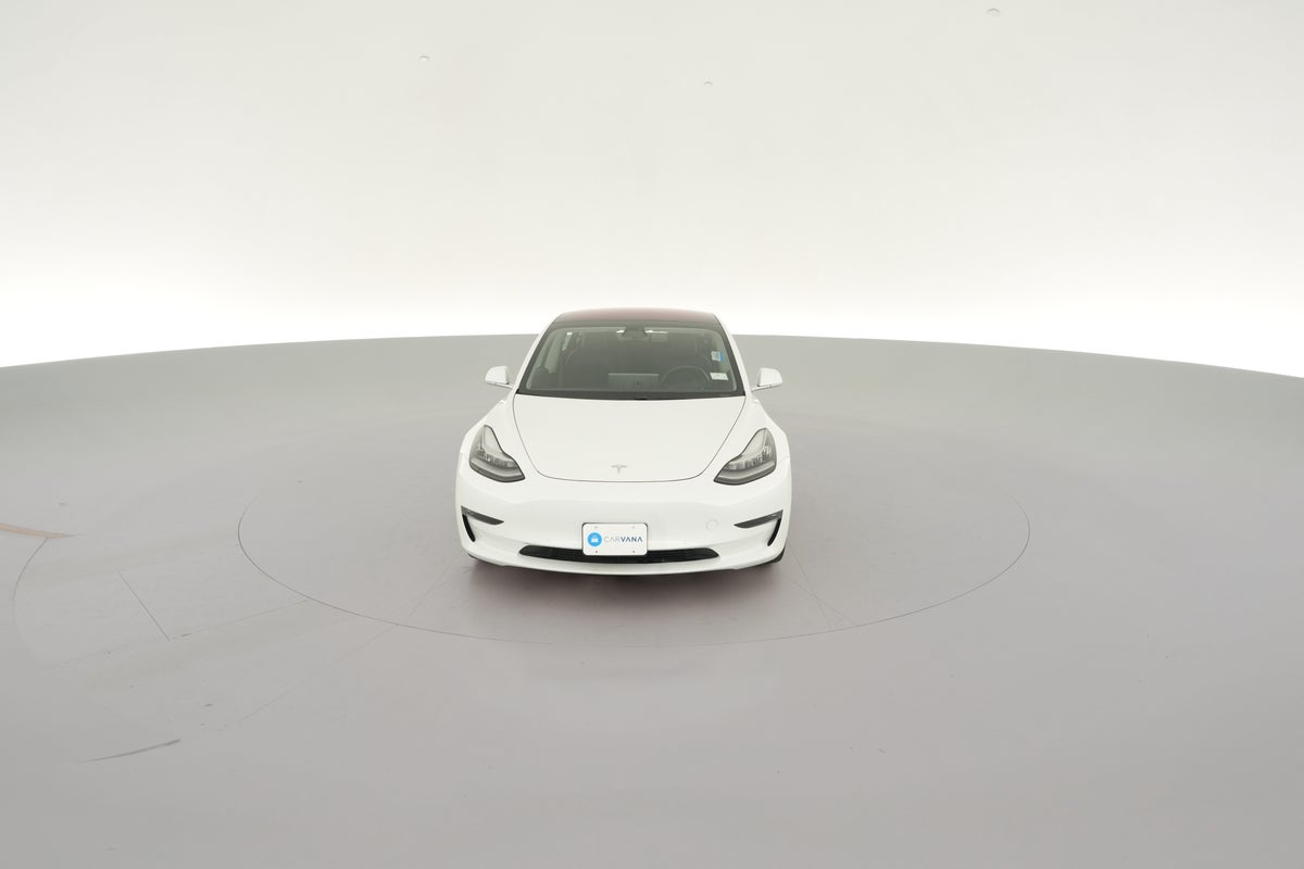 2018 Tesla Model 3 Long Range Rear-Wheel Drive in Pearl White — 360° view 1
