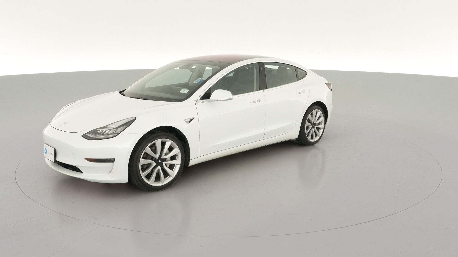2018 Tesla Model 3 vehicle photo