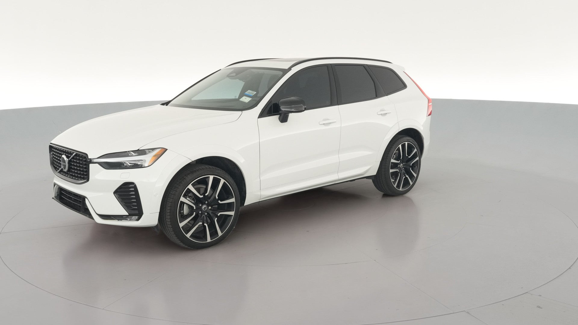 2025 Volvo XC60 vehicle photo