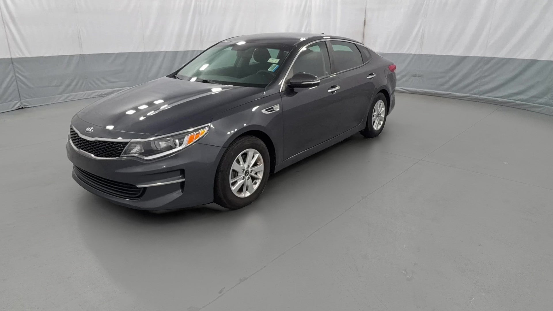 2017 Kia Optima vehicle photo