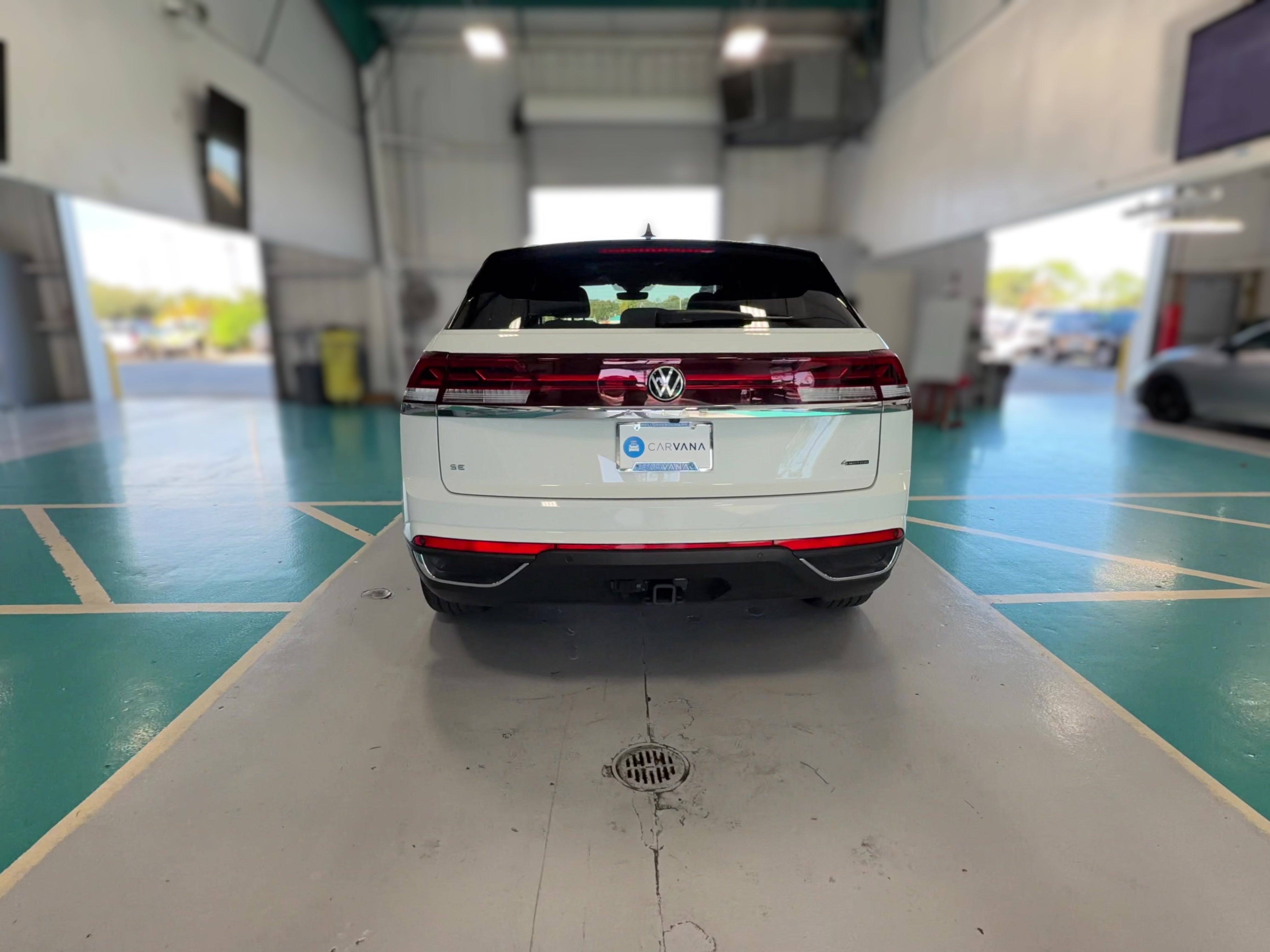 2025 Volkswagen Atlas Cross Sport SE w/Tech - Photo 27