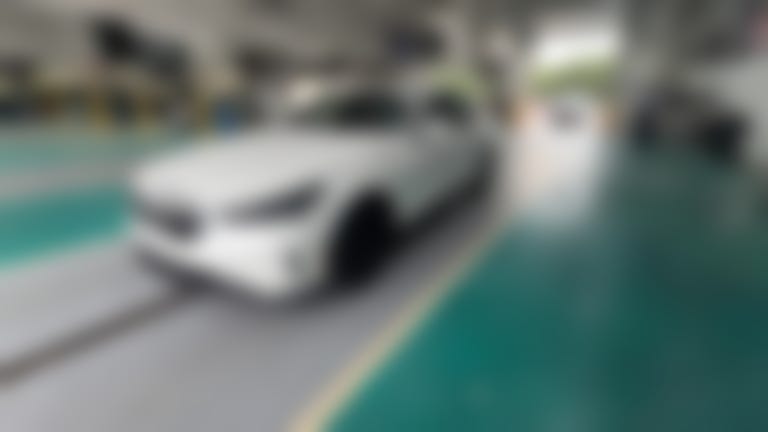 2025 BMW i5 vehicle photo