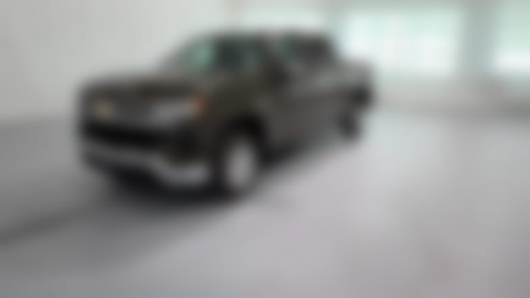 2023 Chevrolet Silverado 1500 Crew Cab vehicle photo