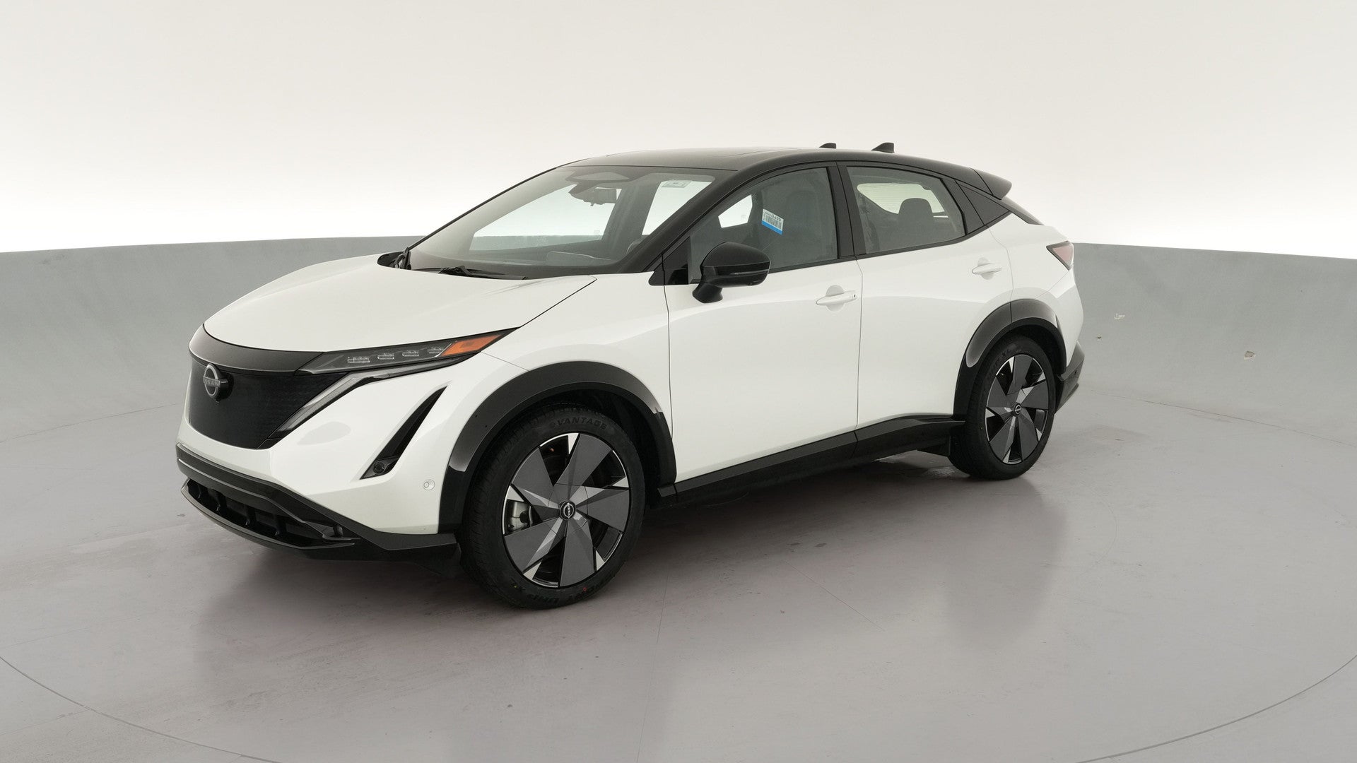 2023 Nissan ARIYA vehicle photo