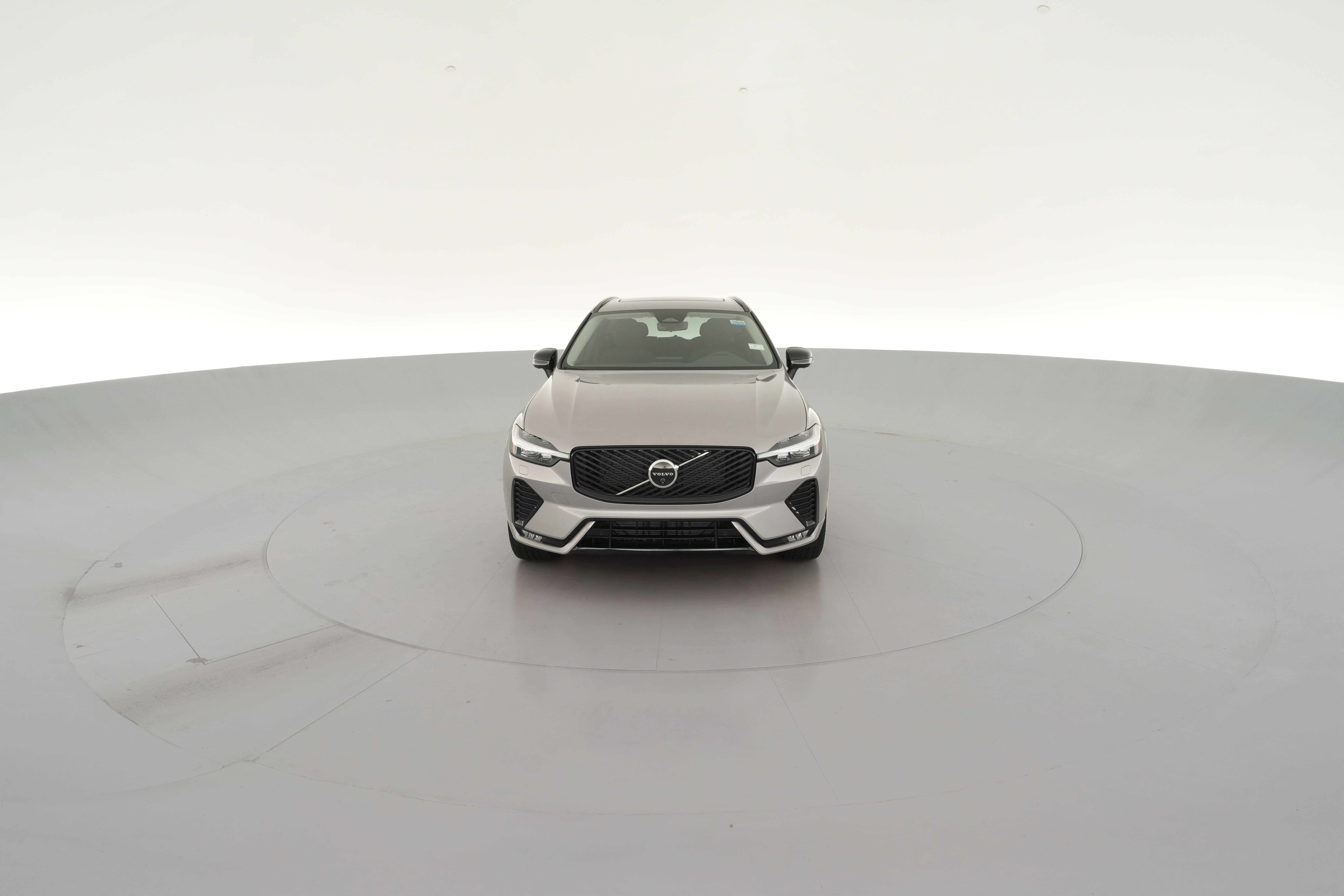 2026 Volvo XC60 Plus - Photo 28