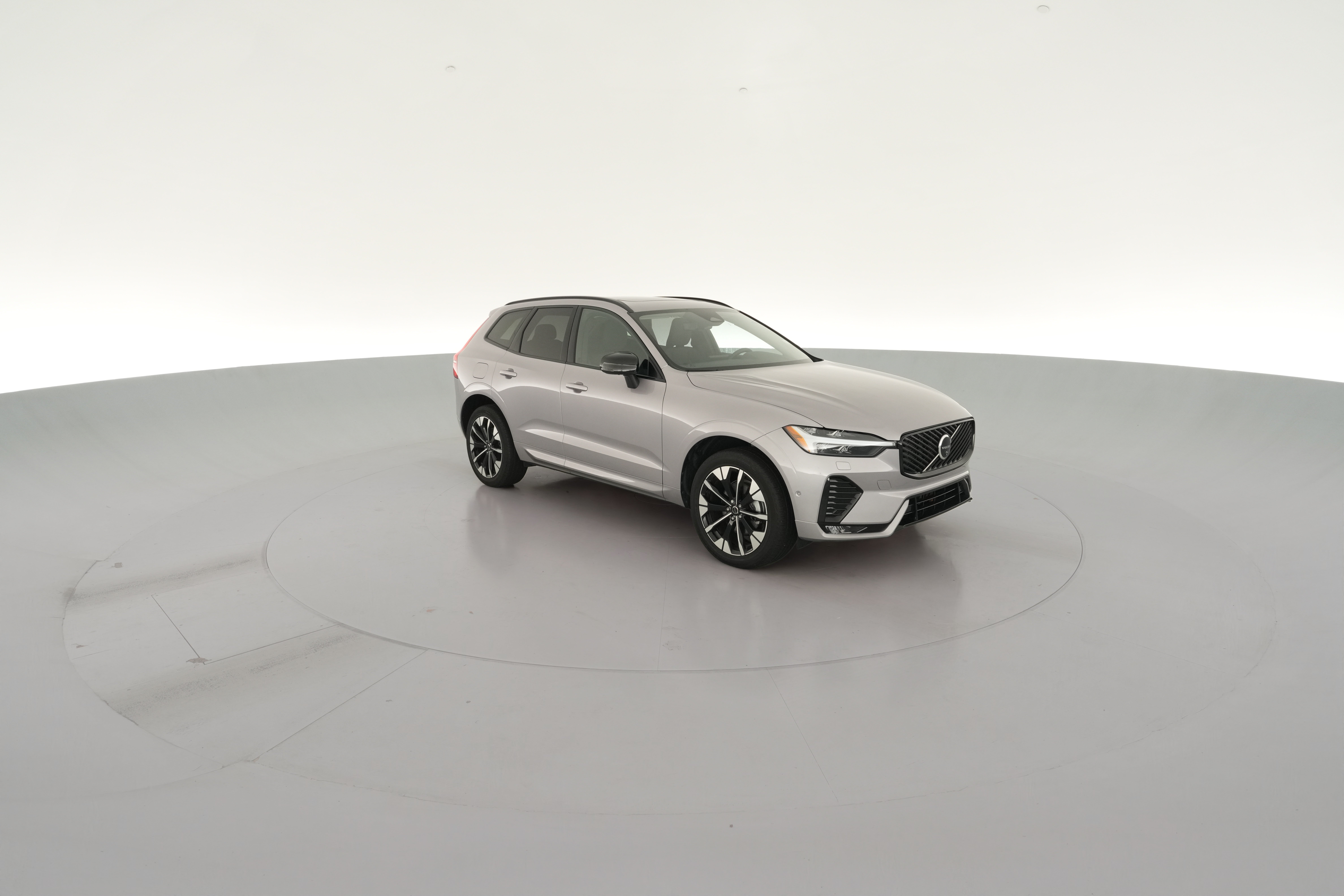 2026 Volvo XC60 Plus - Photo 42