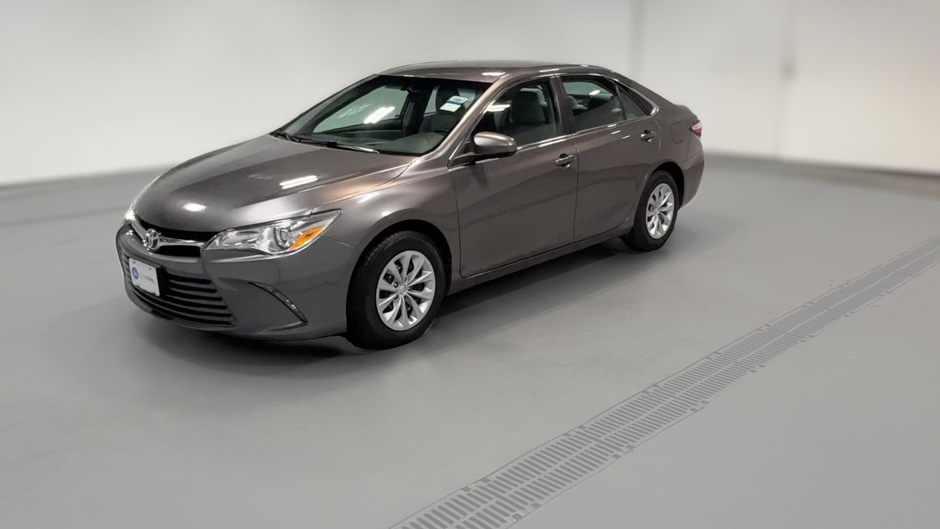 2017 Toyota Camry vehicle photo