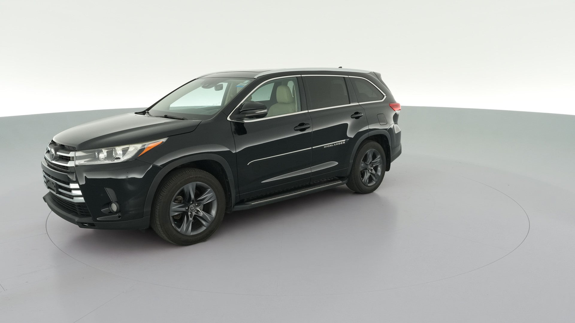 2017 Toyota Highlander vehicle photo