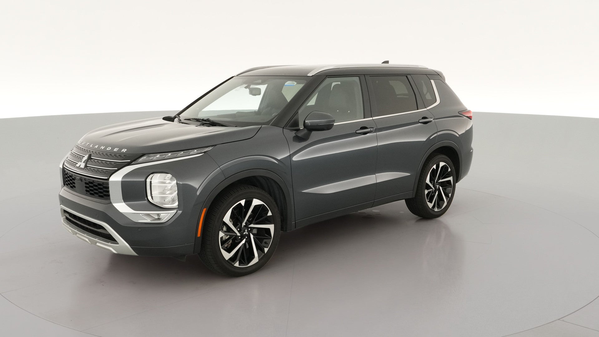 2024 Mitsubishi Outlander vehicle photo