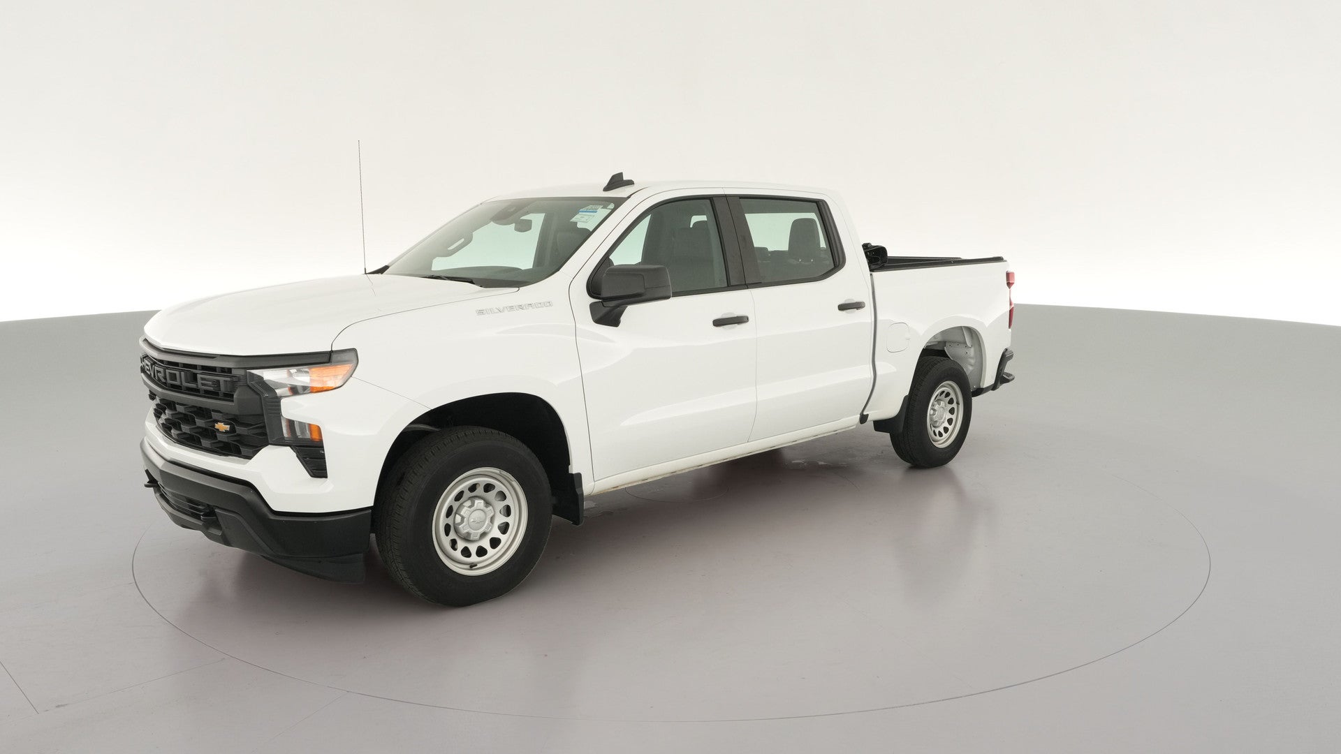 2024 Chevrolet Silverado 1500 Crew Cab vehicle photo