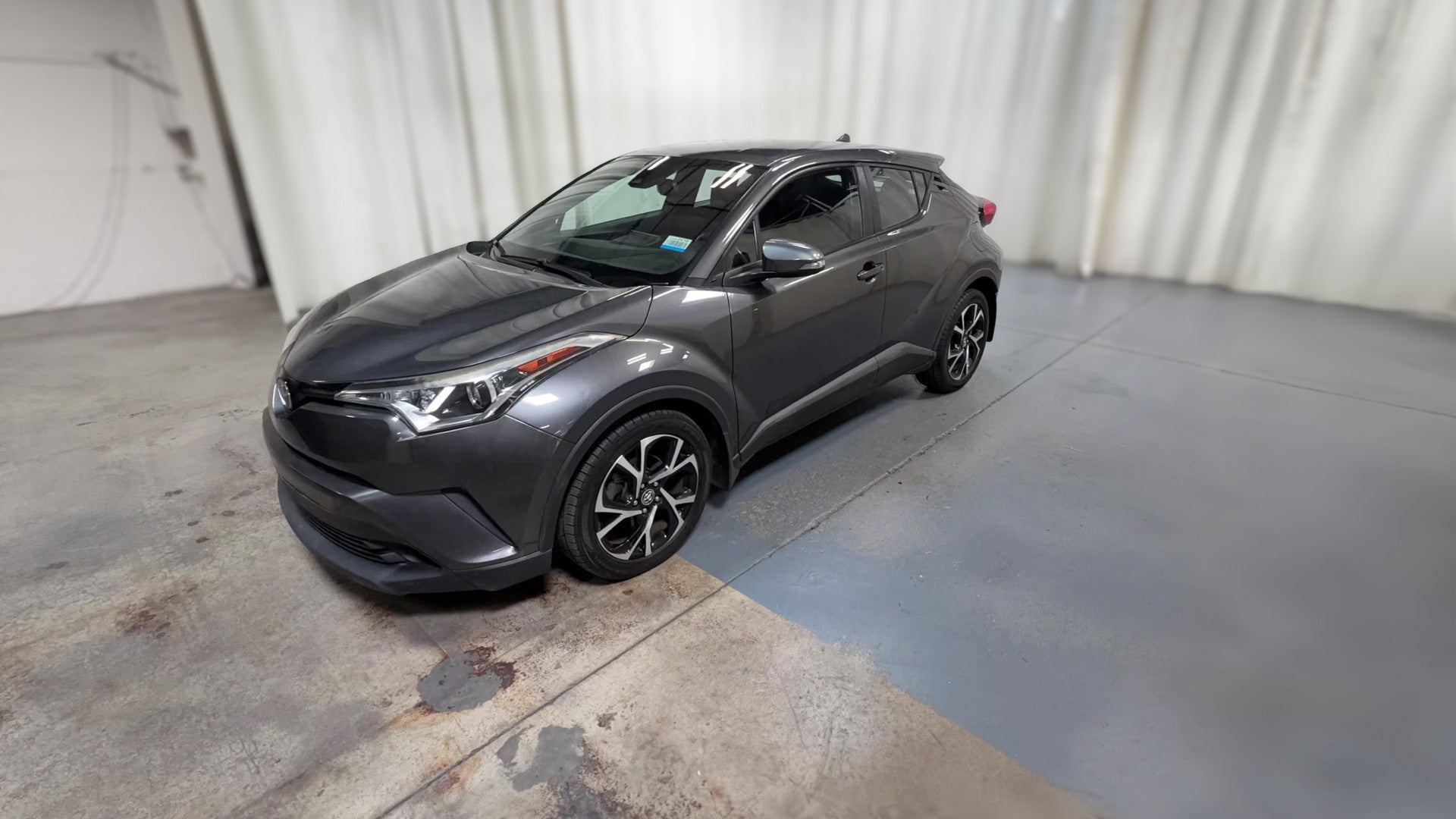 2018 Toyota C-HR vehicle photo