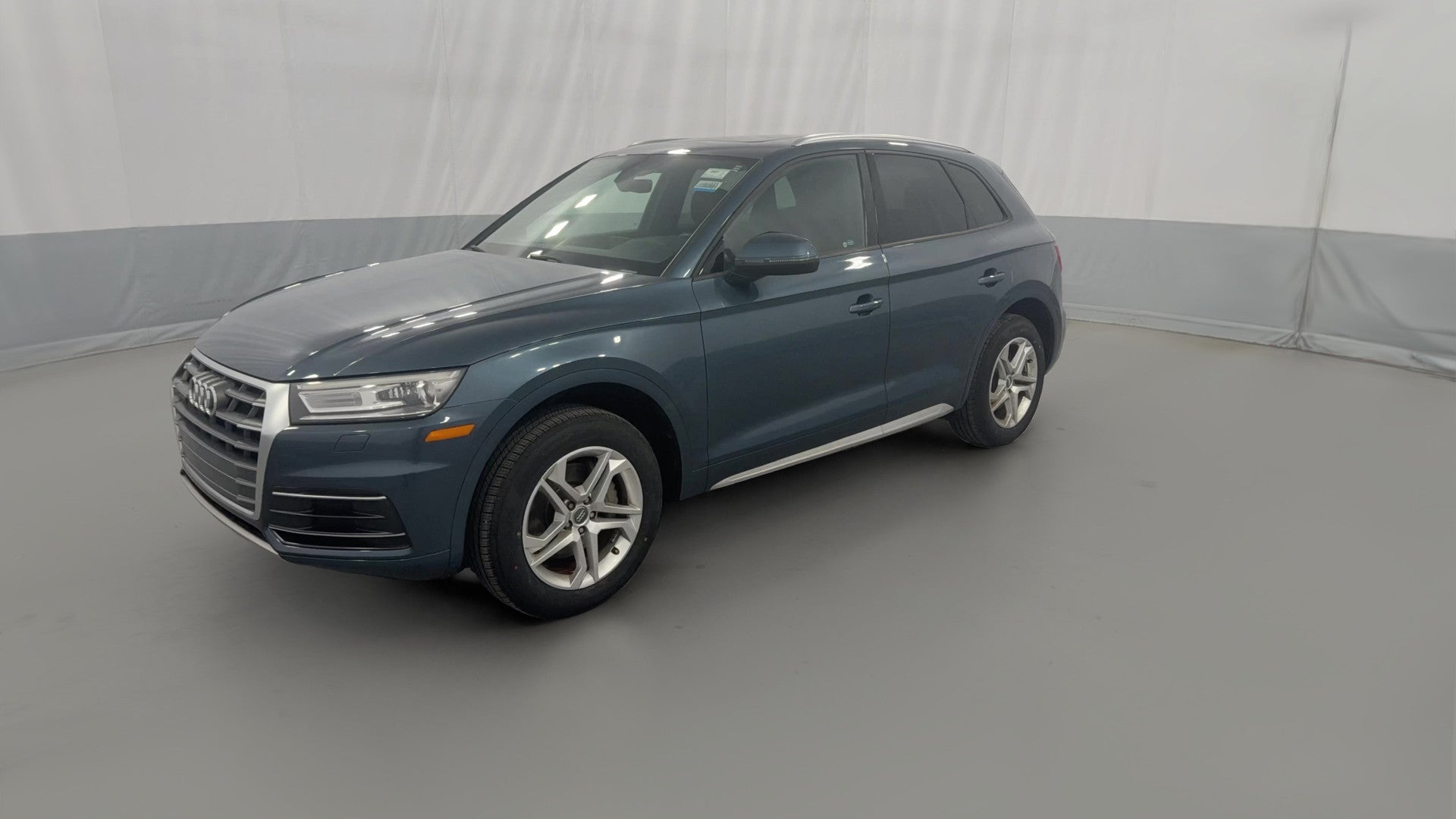 2018 Audi Q5 vehicle photo