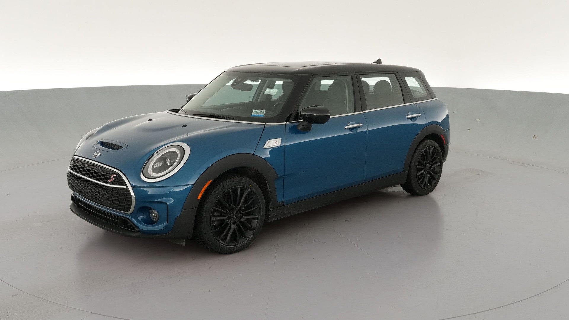 2024 MINI Clubman vehicle photo