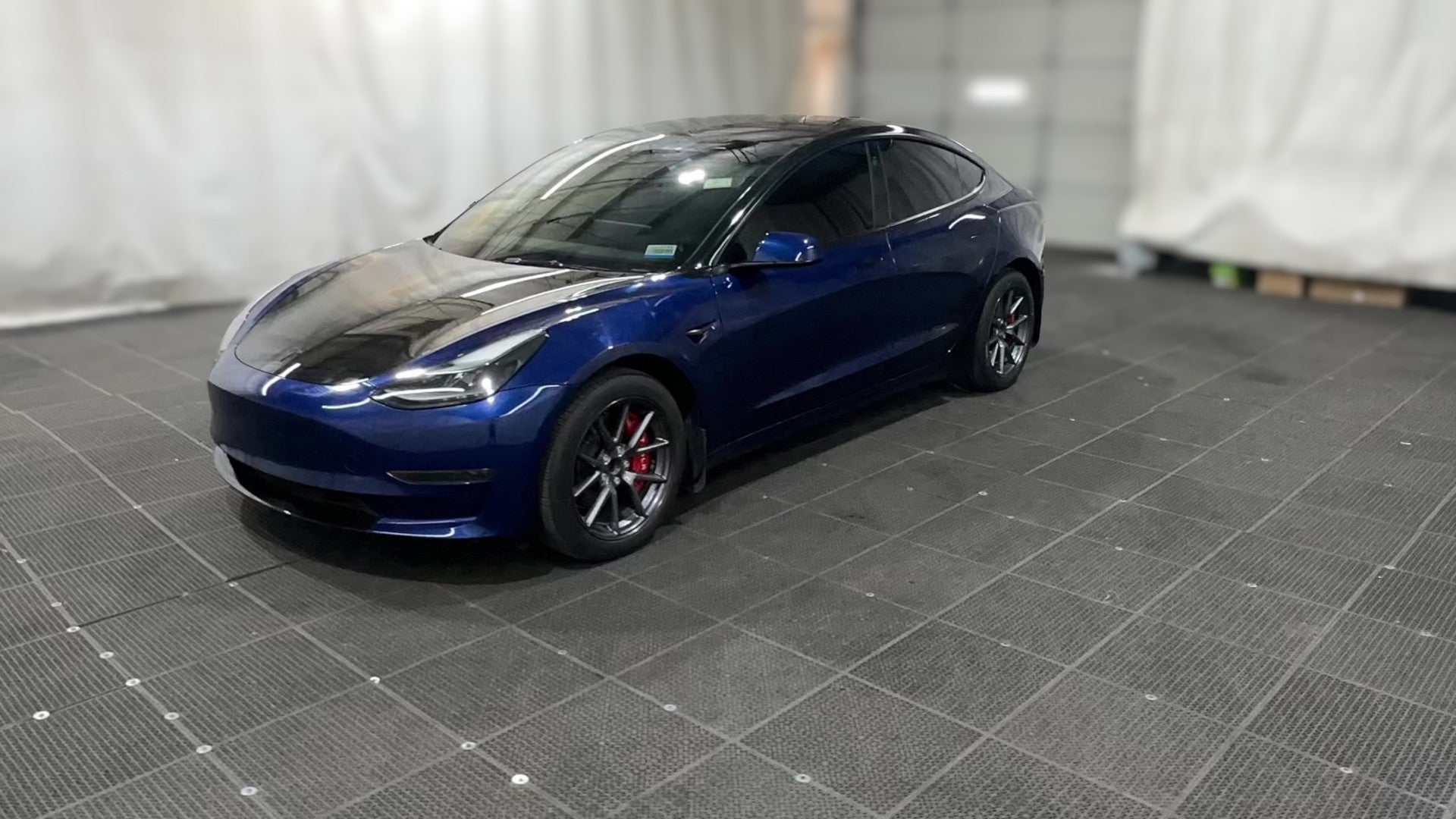 2023 Tesla Model 3 vehicle photo