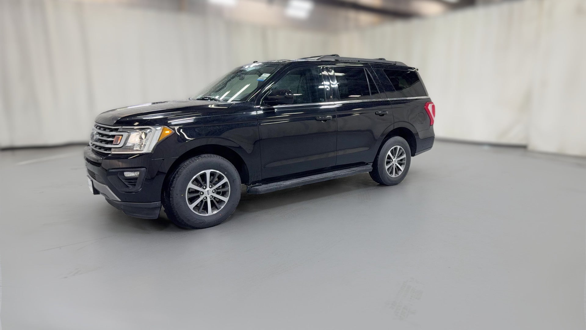 2019 Ford Expedition vehicle photo