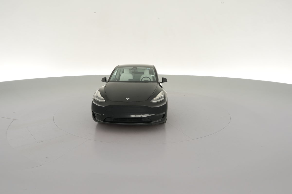 2022 Tesla Model Y Long Range All-Wheel Drive in Solid Black — 360° view 1