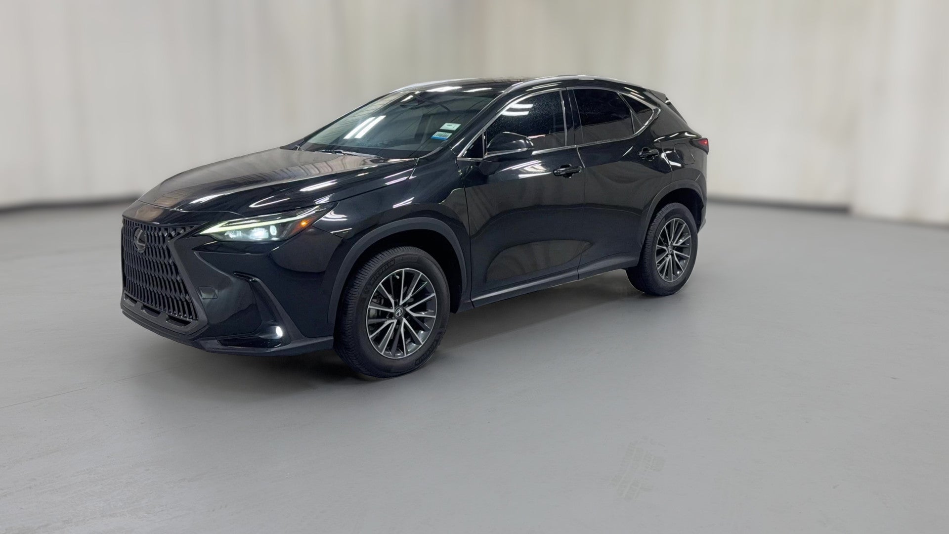 2022 Lexus NX vehicle photo