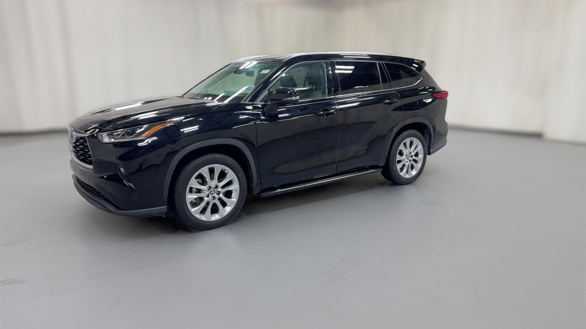 2020 Toyota Highlander vehicle photo