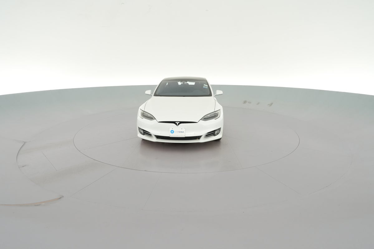 2019 Tesla Model S 100D Long Range in Pearl White Multi-coat — 360° view 1