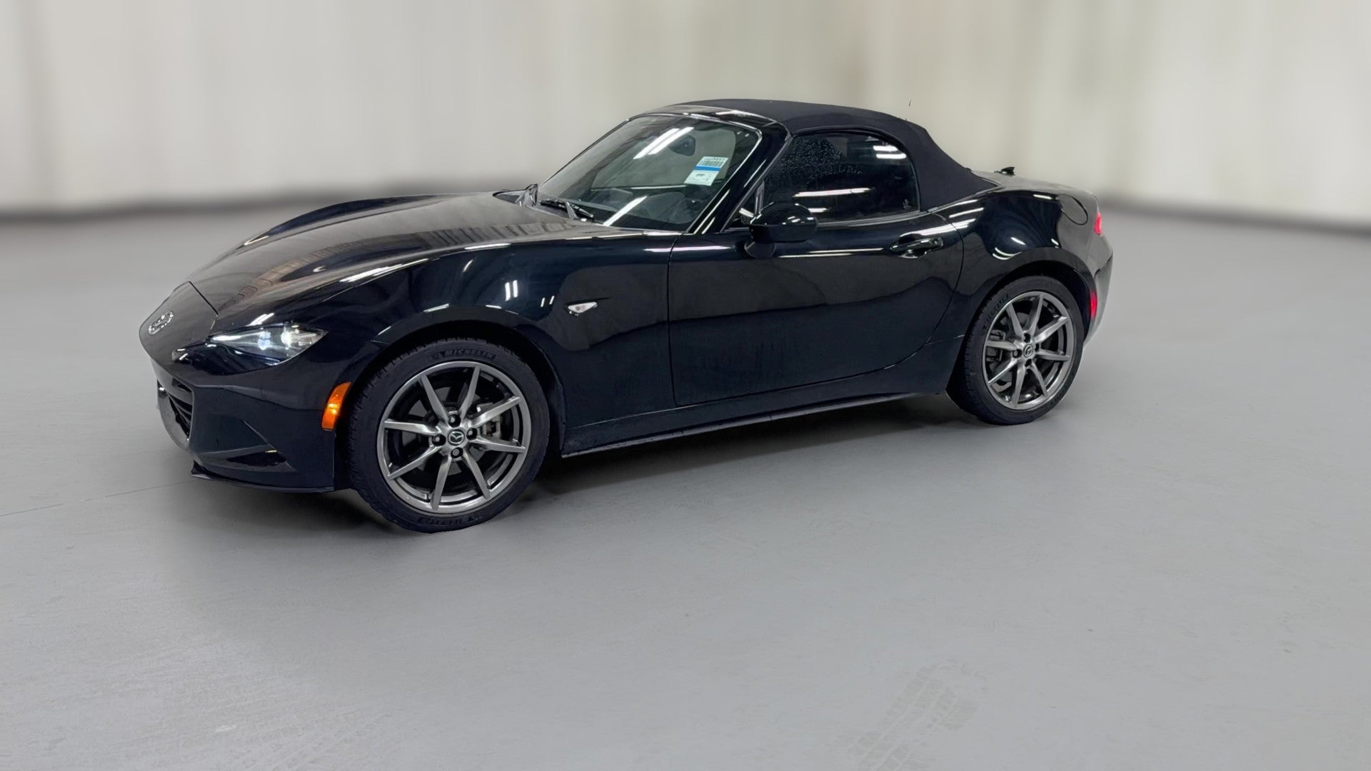 2022 MAZDA MX-5 Miata vehicle photo