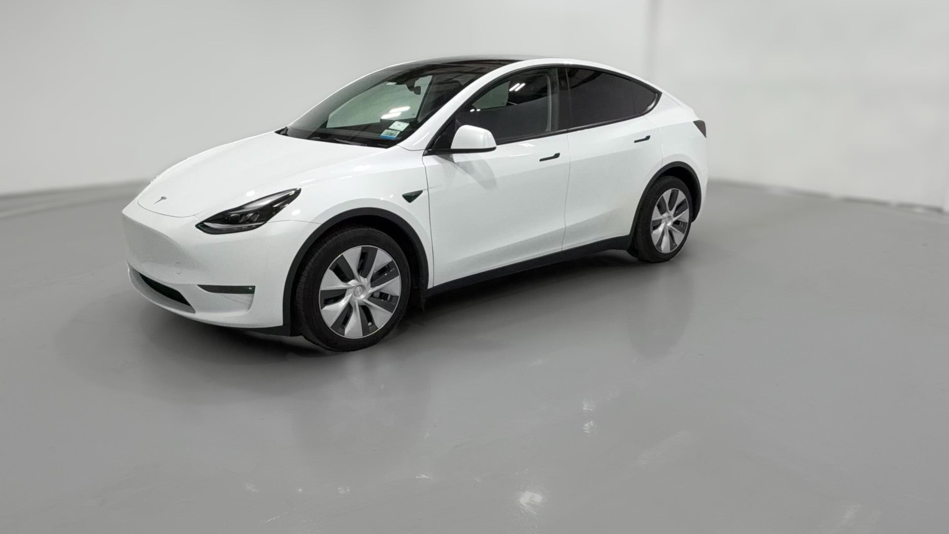 2024 Tesla Model Y vehicle photo