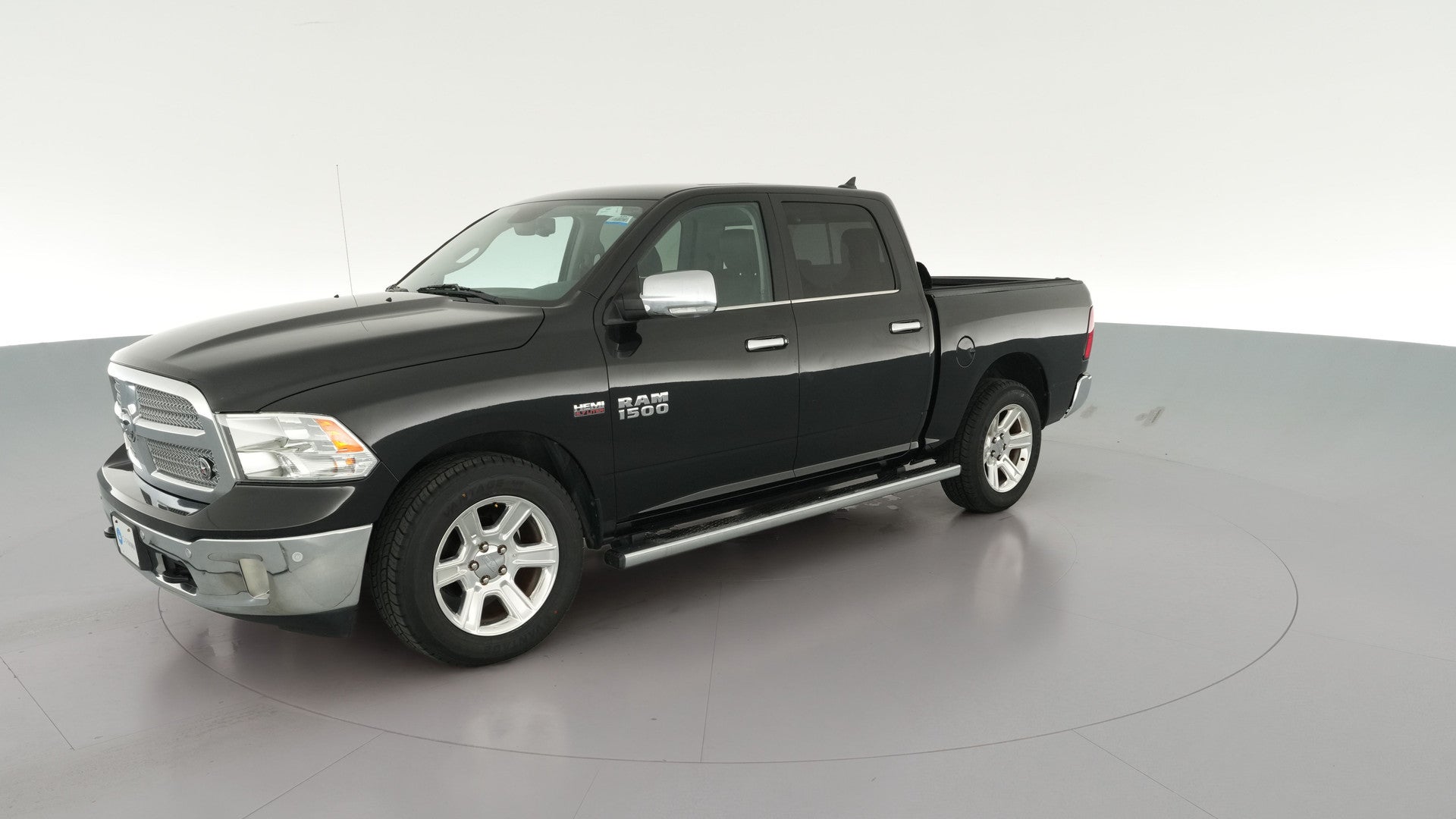 2018 Ram 1500 Crew Cab vehicle photo