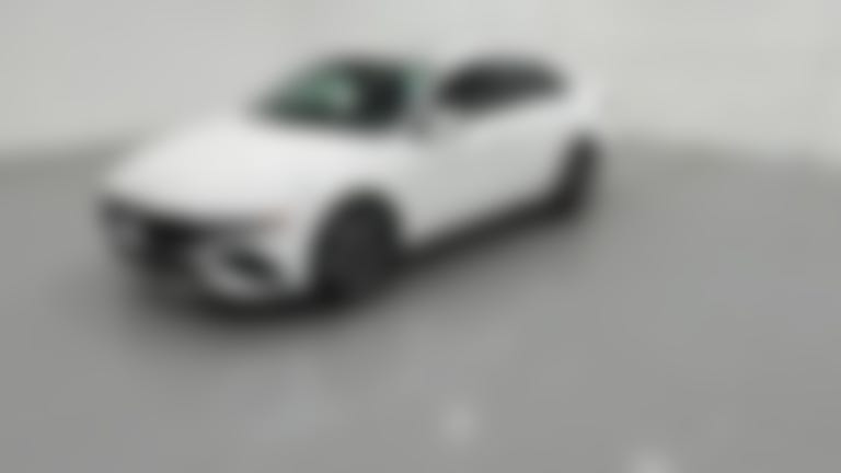 2025 Hyundai Elantra vehicle photo