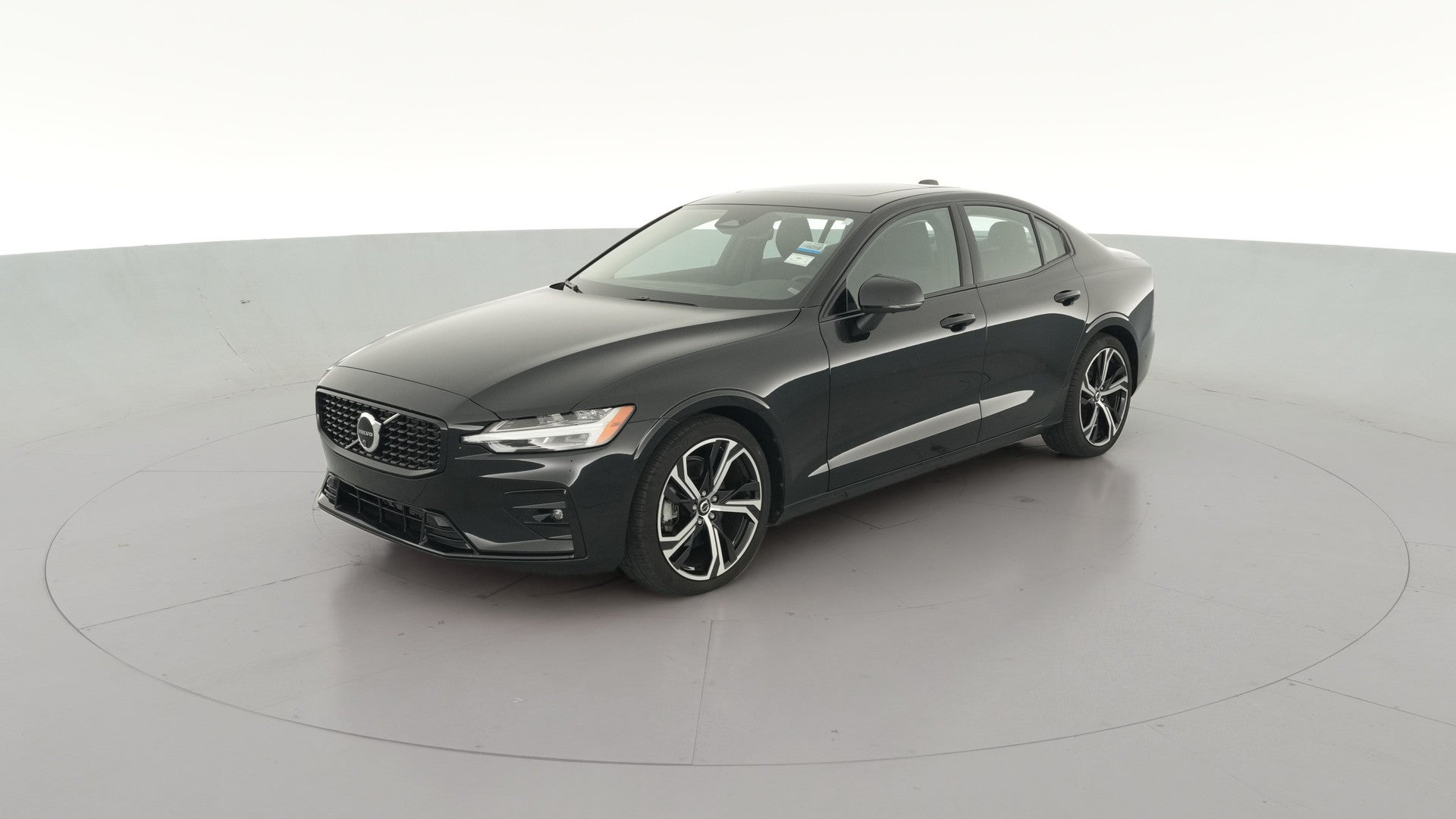 2024 Volvo S60 vehicle photo