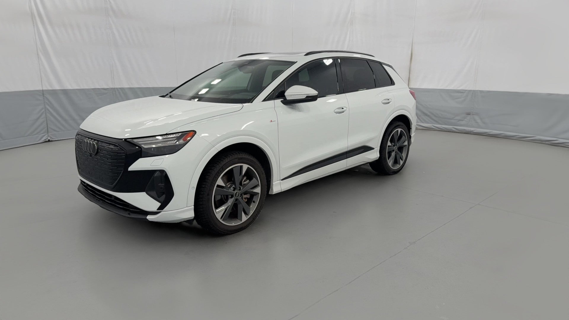 2023 Audi Q4 e-tron vehicle photo
