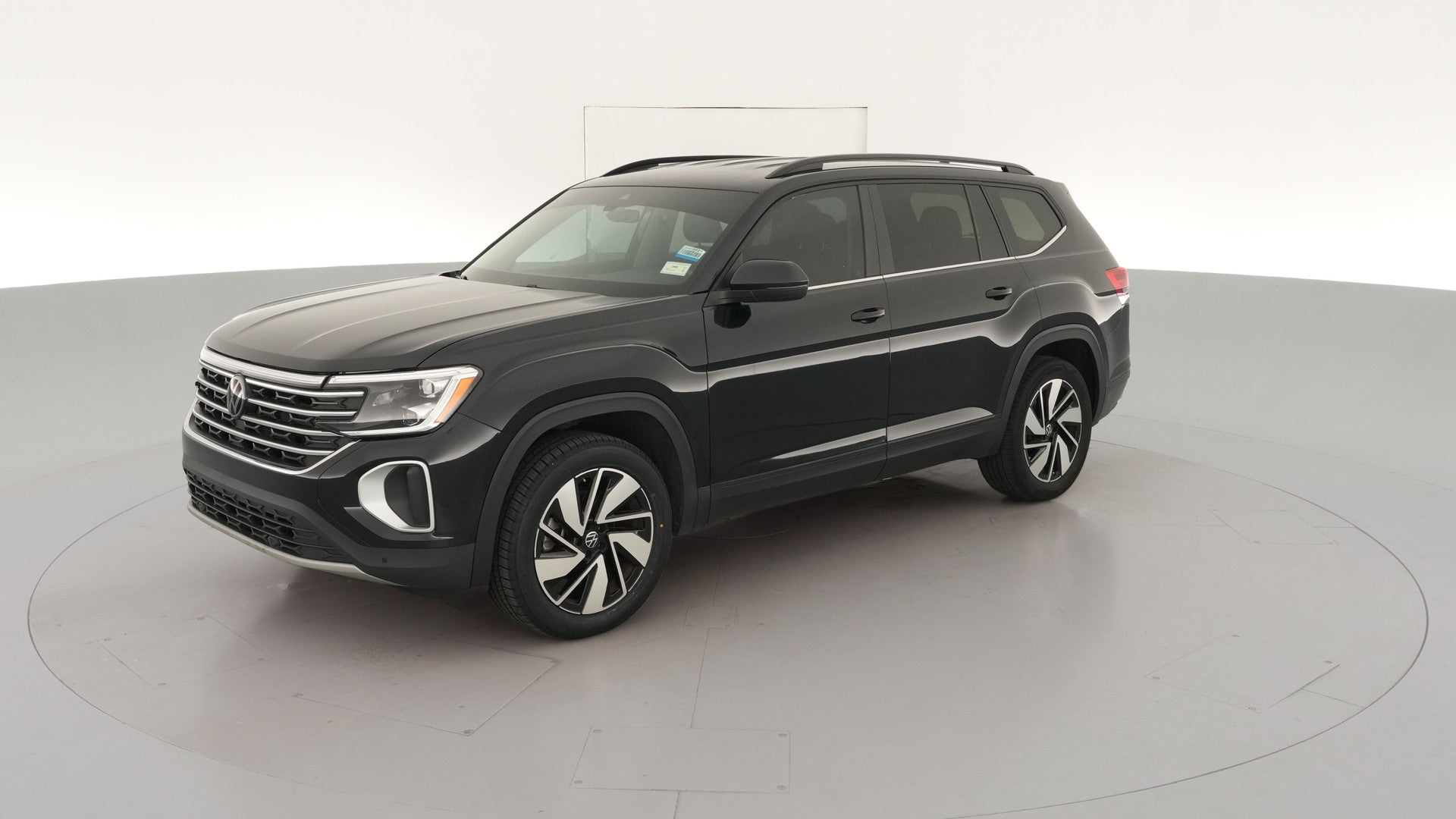 2024 Volkswagen Atlas vehicle photo