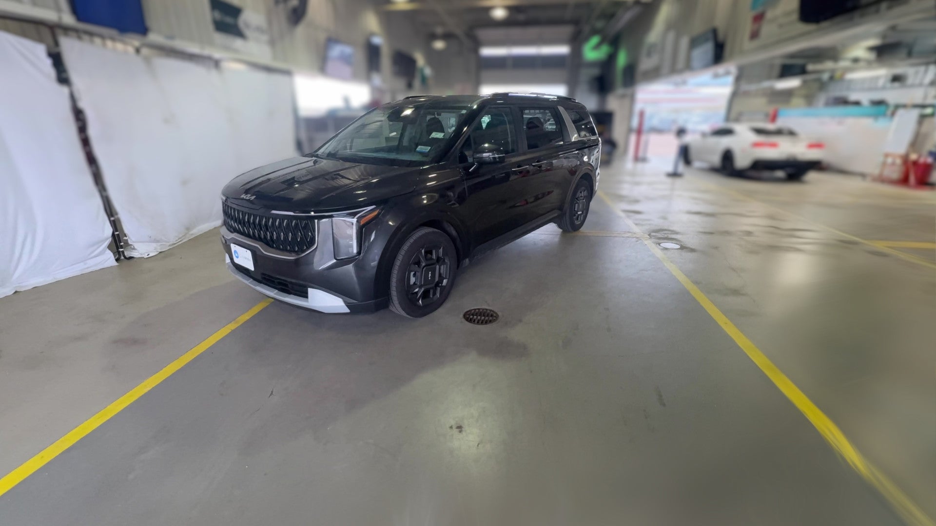 2026 Kia Carnival Hybrid vehicle photo