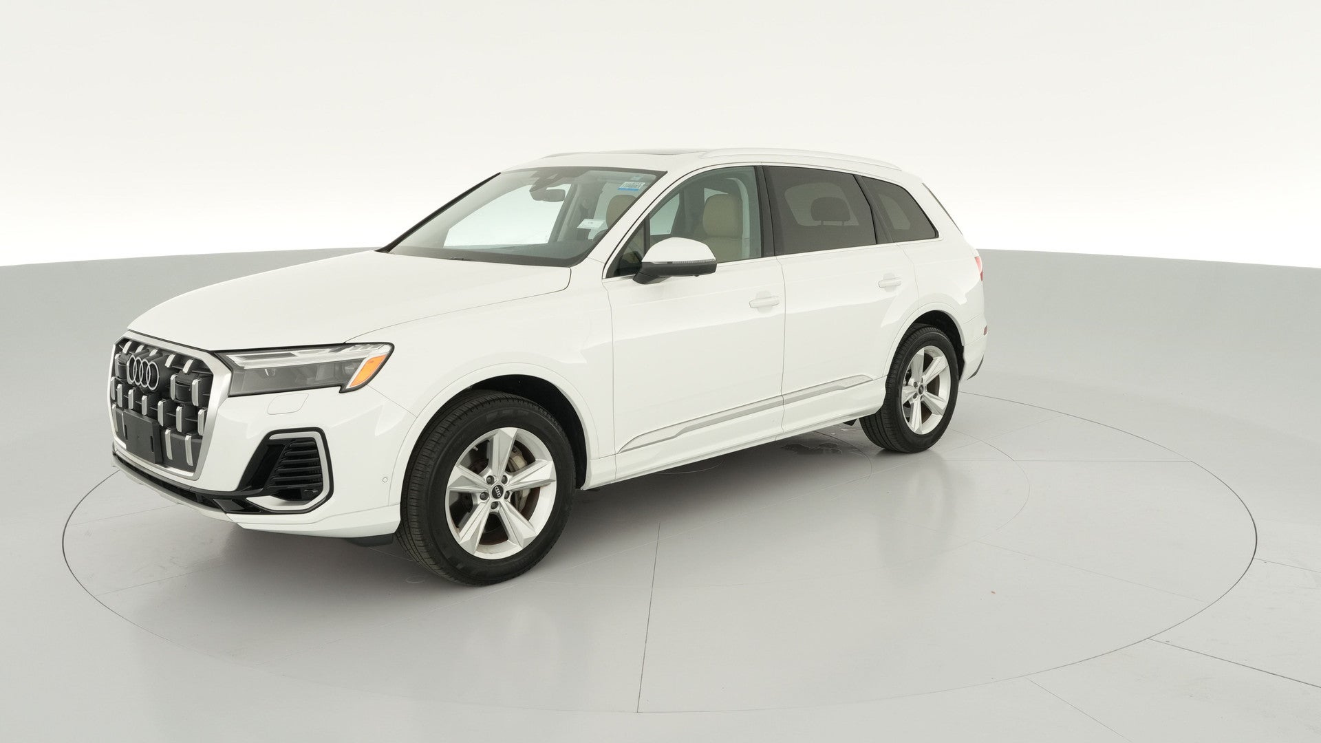 2025 Audi Q7 vehicle photo