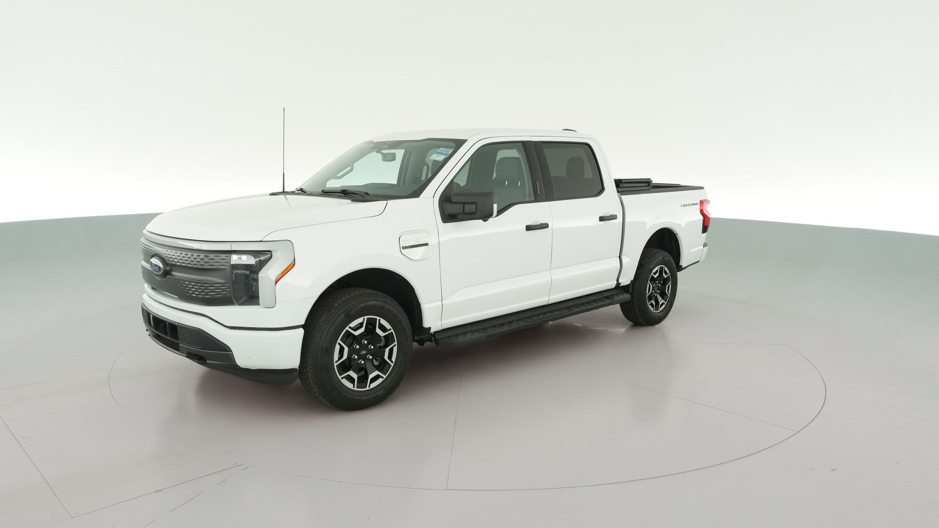2023 Ford F150 Lightning vehicle photo