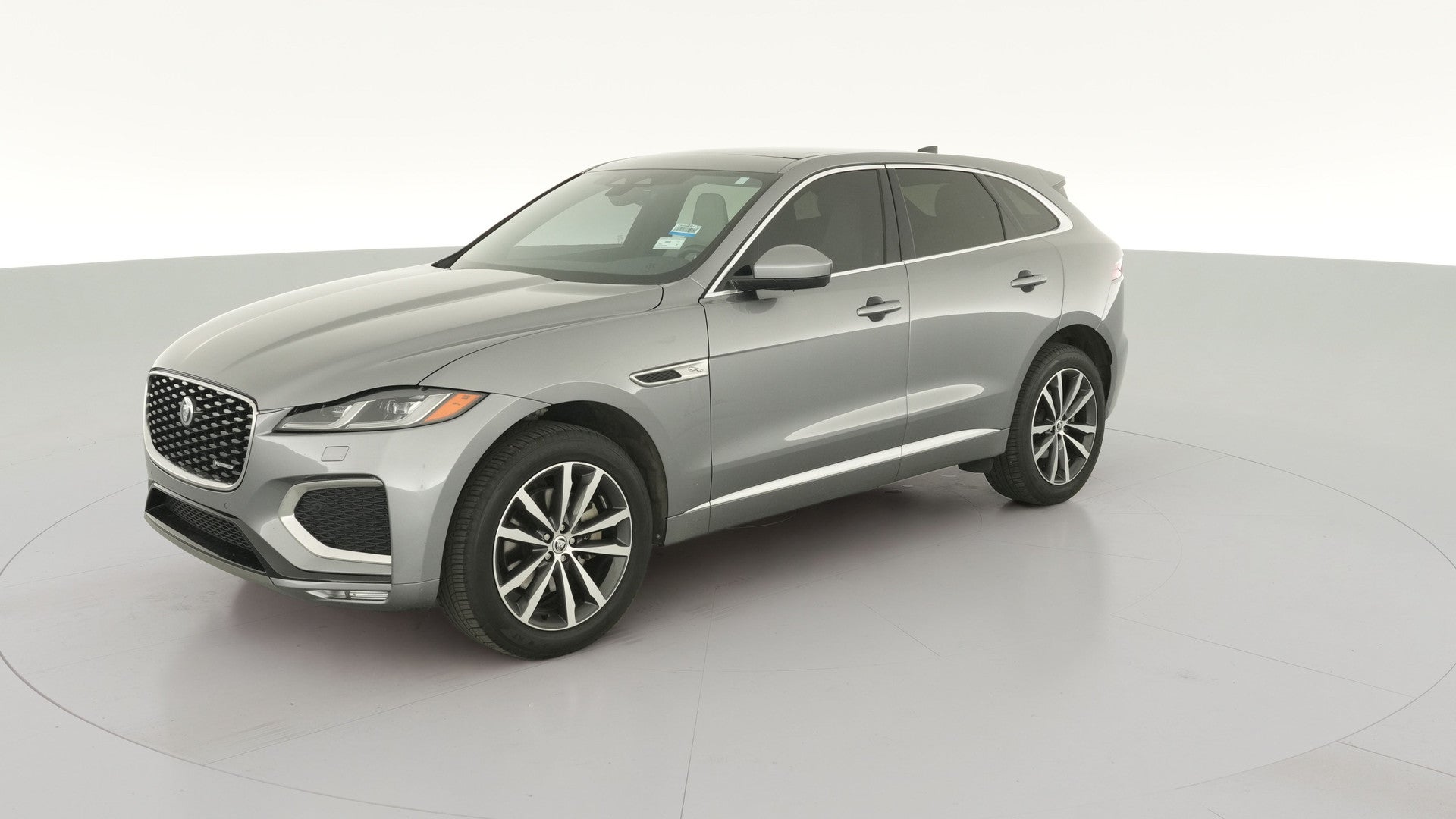 2024 Jaguar F-PACE vehicle photo